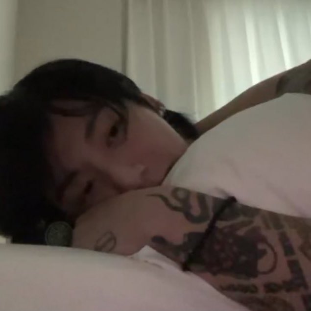 kvndiman's tweet photo. urs.
— a short filo #taekookau 🔞

wherein tk are fuck buddies who met on a dating app and everything seems to be going well… until it doesn’t. https://t.co/koGdCUYtWn