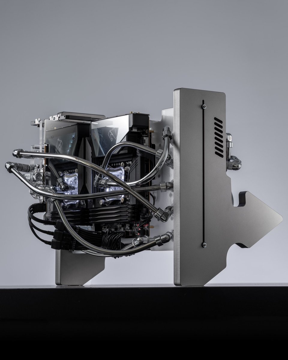 AorusOfficial's tweet photo. Attention: Mind-blowing PC build ahead! 🤯 Brace yourself for @modsbyben stunning creation and prepare to have your expectations shattered!
🎁 Giveaway ▶ https://t.co/oMH1Lr7MIz
Spec. List 🔧 @intel i9 13900K Z790 AORUS MASTER AORUS GeForce RTX™ 4090 MASTER 24G AORUS RGB DDR5 Memory 32GB (2x16GB) 6000MHz AORUS Gen4 SSD 2TB GIGABYTE UD1000GM
#AORUSSpotlight #PoweredByAORUS #AORUS #Intel @IntelGaming