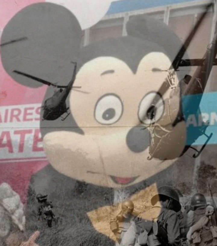 Una salida de closet épica fue cuando un hermano de mi pareja que no sabía lo nuestro se había quedado a dormir en la otra habitación de la casa sin avisarnos y cuando llegamos en la madrugada tuvimos una noche de pasión bastante ruidosa y al otro día lo vimos desayunando así