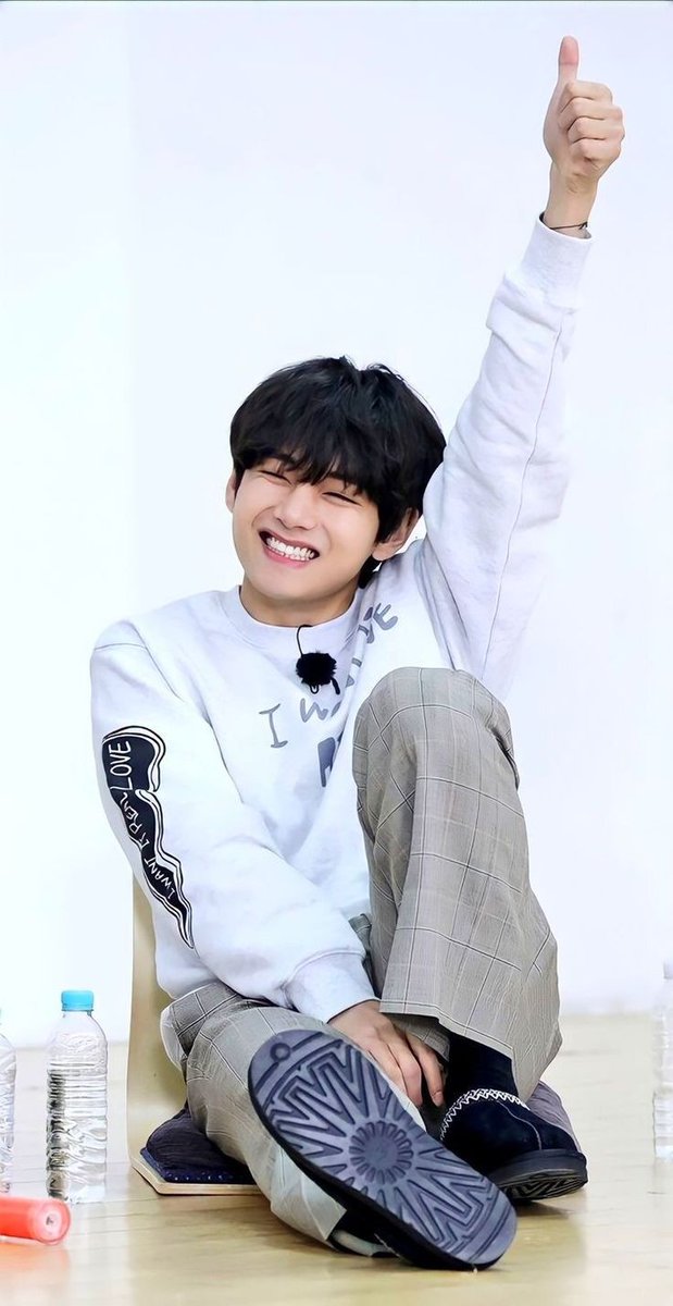 PRCDR_'s tweet photo. TAEHYUNG BORAHAE https://t.co/Ajv3Gb0kJ7
