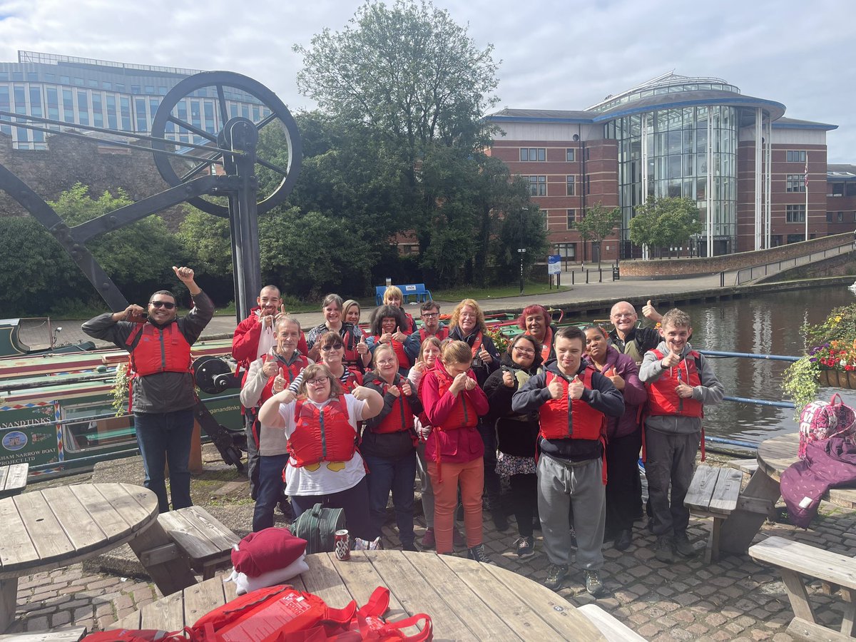 MEGAN & TINKS tweet media