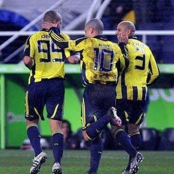 fbsavasciruhu's tweet photo. FENERBAHÇE, DÜNYA YILDIZLARININ YERİDİR!

#ÖnceKalite https://t.co/FxWCPB0Asr
