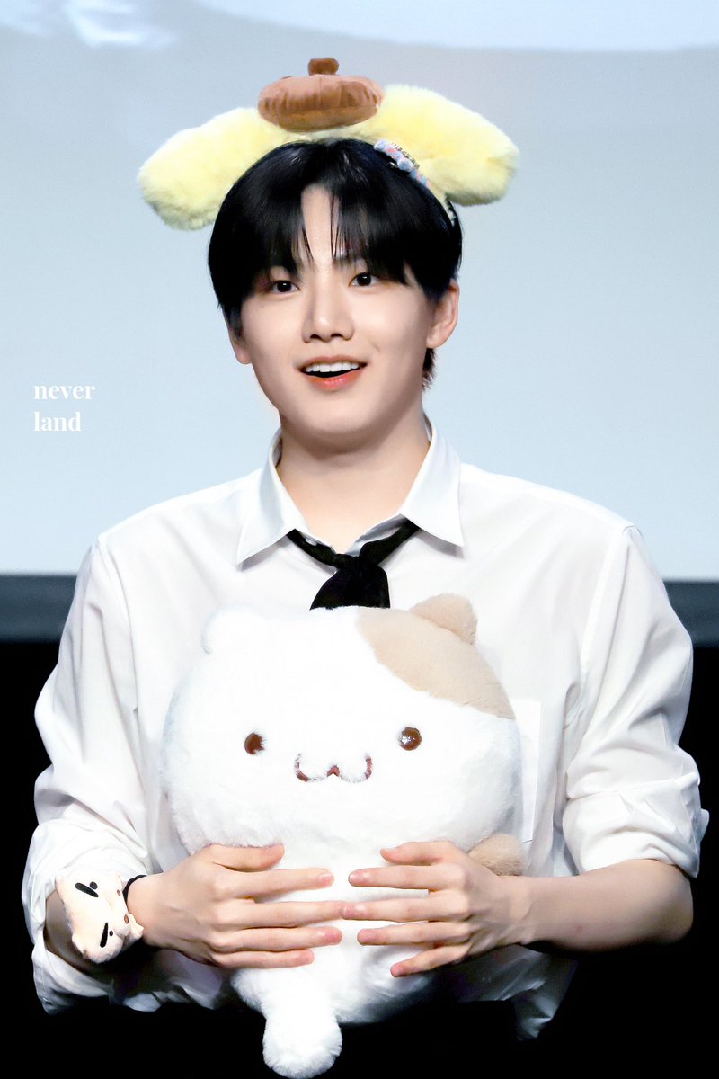 neverland_909's tweet image. 데뷔해서 너무 고마웡…🫶🏻
#준규