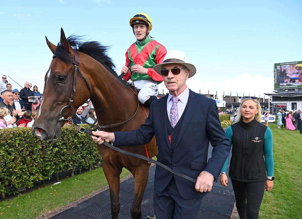 Galway_Races's tweet photo. 🏆5th race: The Irish Stallion Farms EBF "Ahonoora" Handicap
Won by: Dunum
Trained by: Natalia Lupini
Ridden by: Billy Lee
Owned by: Maurice Burns & Michael McCartan
👏Congratulations from all the team at Galway Racecourse
Healy Racing
#GalwayRaces #RarinToGo #LetsRace https://t.co/nVGO9DFgGH