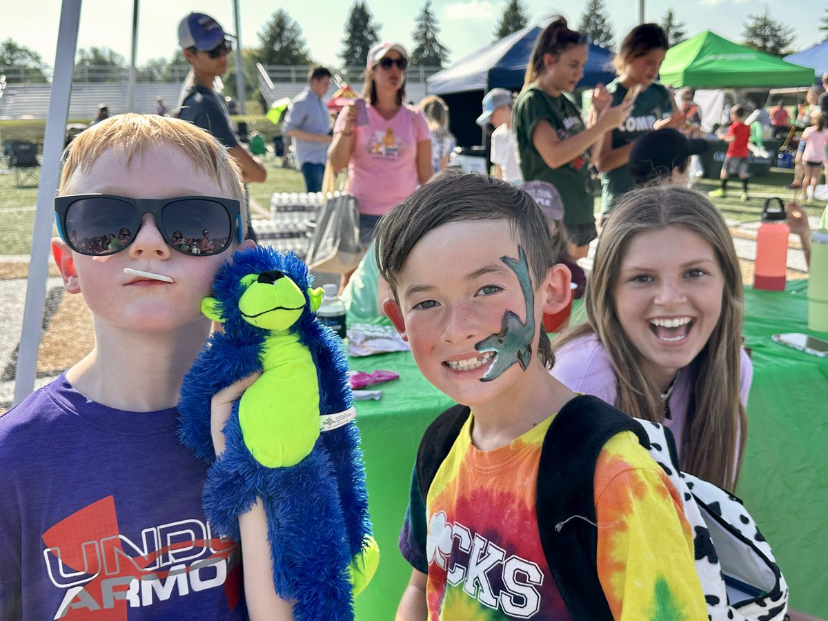 Visit our Back To School Tool Box to help help prepare your student for the first day of school, Aug 10! 💚☘️

wwsparentuniversity.com/wwsbacktoschoo…