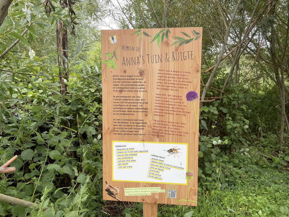 Anna’s Tuin &amp; Ruigte in het Amsterdam Science Park staat er op deze winderige en natte dag mooi voor. <a href="/AnnasTuin/">Anna's Tuin & Ruigte</a> Nice! #BrengDeLandbouwNaarDeStad