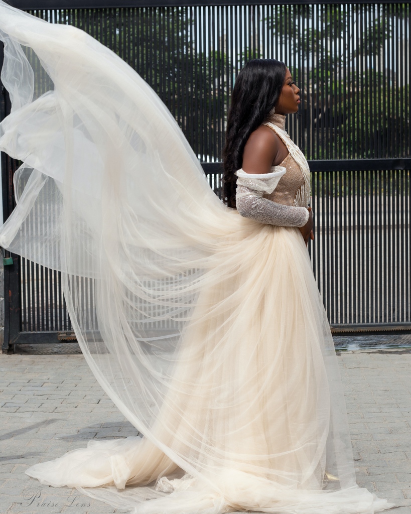 Calling all VIBs! Right this way 👉🏽👉🏽👉🏽 The doors are open for your exclusive private hour. We can't wait to meet you!