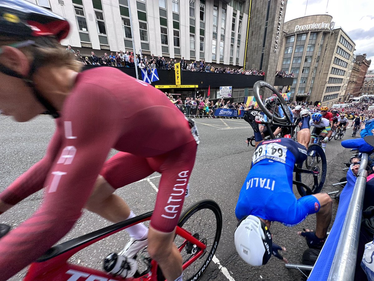 Simon Arnot tweet media