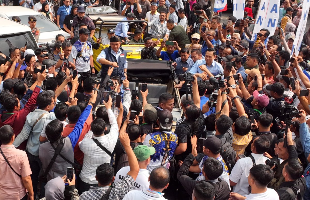 Sabuga sore ini luar biasa, terima kasih atas energi positif dan diskusi2 serunya wargi Jabar! Insya Allah, kedepan <a href="/PDemokrat/">Partai Demokrat</a> teguh bersama mas <a href="/aniesbaswedan/">Anies Rasyid Baswedan</a> dlm menghadirkan perubahan2 untuk Indonesia yang lebih baik di masa mendatang.