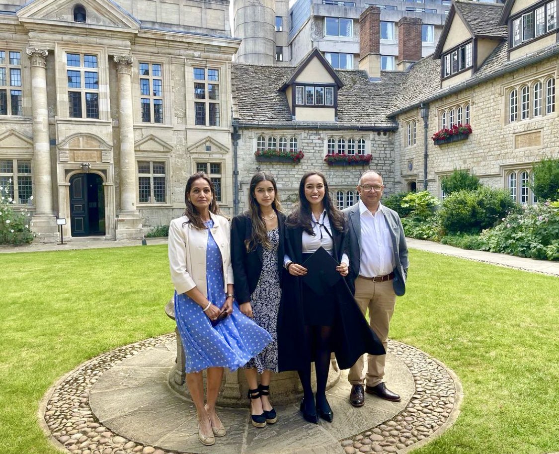 Feeling proud! #OxfordUniversity #TeddyHall chapter ends! Eldest, daughter of 2 #NHSGP being awarded her #BMBCh & starts her FY1 at UCLH. O&G, her very first Post. Her mommy who does high-level Community Women’s Health, can learn a lot and be delightfully updated by the daughter!