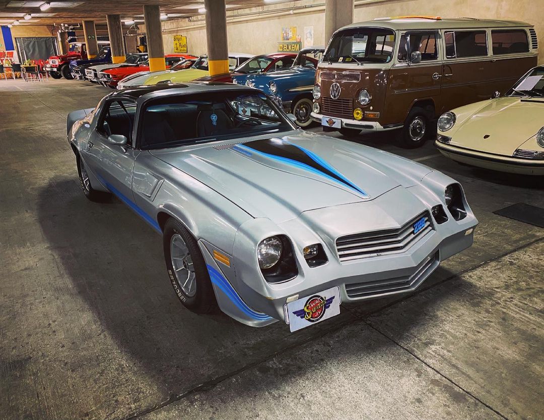 winnie_car's tweet photo. 1981 Chevrolet Camaro Z28
.
.
.
#dodge #DodgeChallenger #rt #dodgert #dodgechallengerrt #instacars #cars #carsofinstagram #carswithoutlimits #Carstagram #uscars #americancars #musclecar #musclecars https://t.co/TMLnn0sYyk