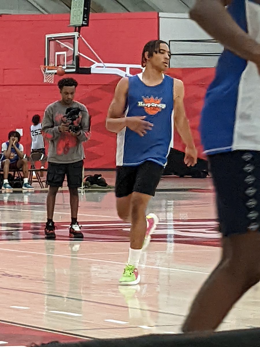 chick gillespie tweet media