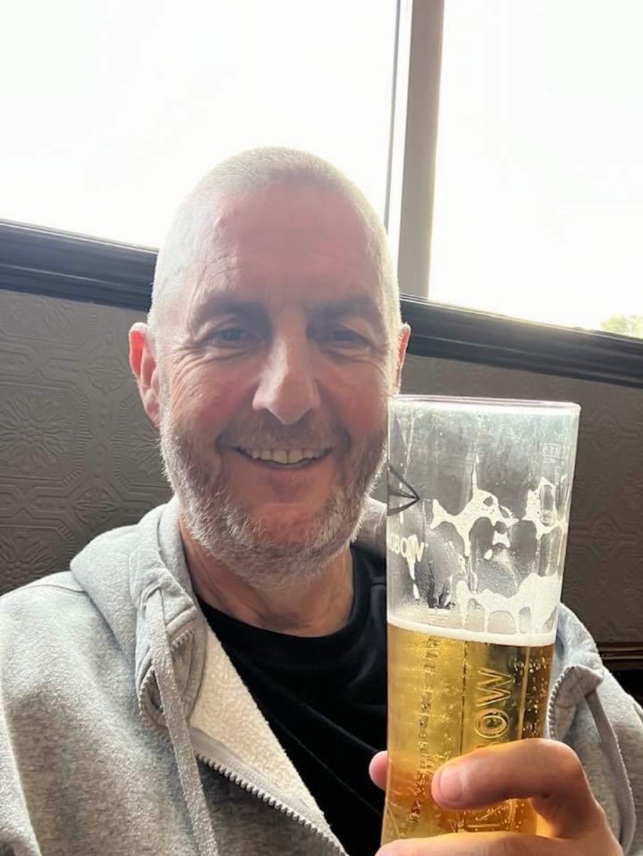 So saddened to hear the news of Barry Sweeney passing.

It's been an absolute pleasure knowing you, and sharing the pitch on many occasions for the Bradley Lowery Foundation matches.

My thoughts are with all you friends and family.

Fly high Rocking Ref ❤️⚽️