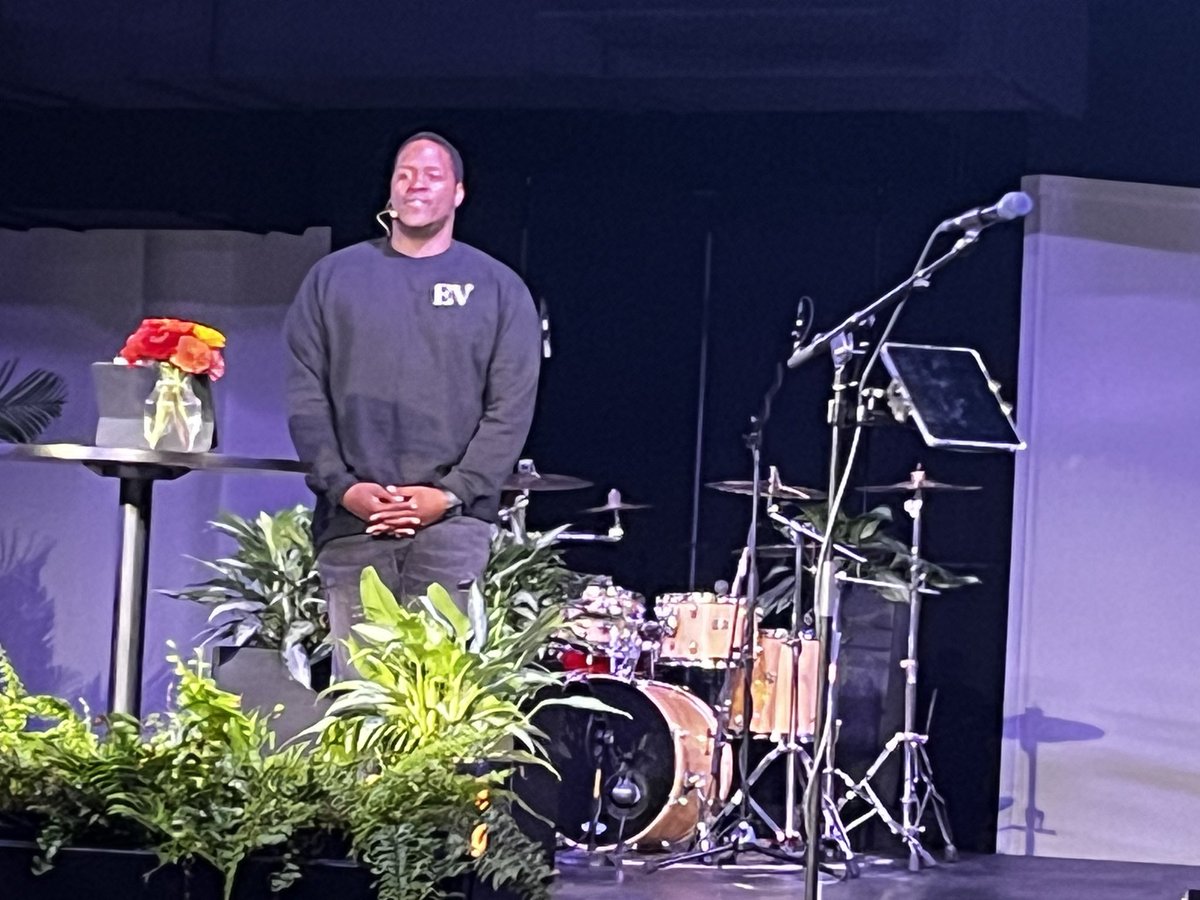 The New Home of @Hollenbach tweet media