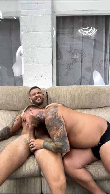 Today live sex show was an absolute blast and the entire extravaganza with @InkedwithKinks was recorded