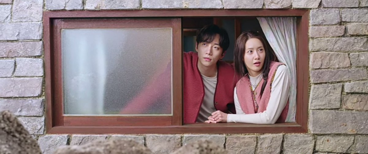 kdramadaisy's tweet photo. them 🥹🤍
#KingTheLand
#KingTheLandEp16 https://t.co/ZsfJU4H1b7
