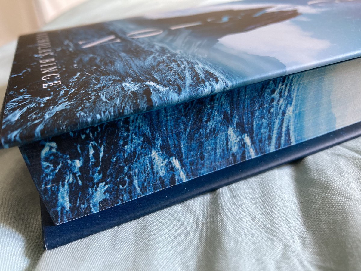 StNiniansLib's tweet photo. New book Sunday- Ascension @BingeWriting @HarperVoyagerUK @binding_broken When a mountain mysteriously appears in the middle of the Pacific Ocean, a group of scientists are sent to investigate - and discover what is at the summit. #beautifulbook #spredges https://t.co/ok1sTsqesK