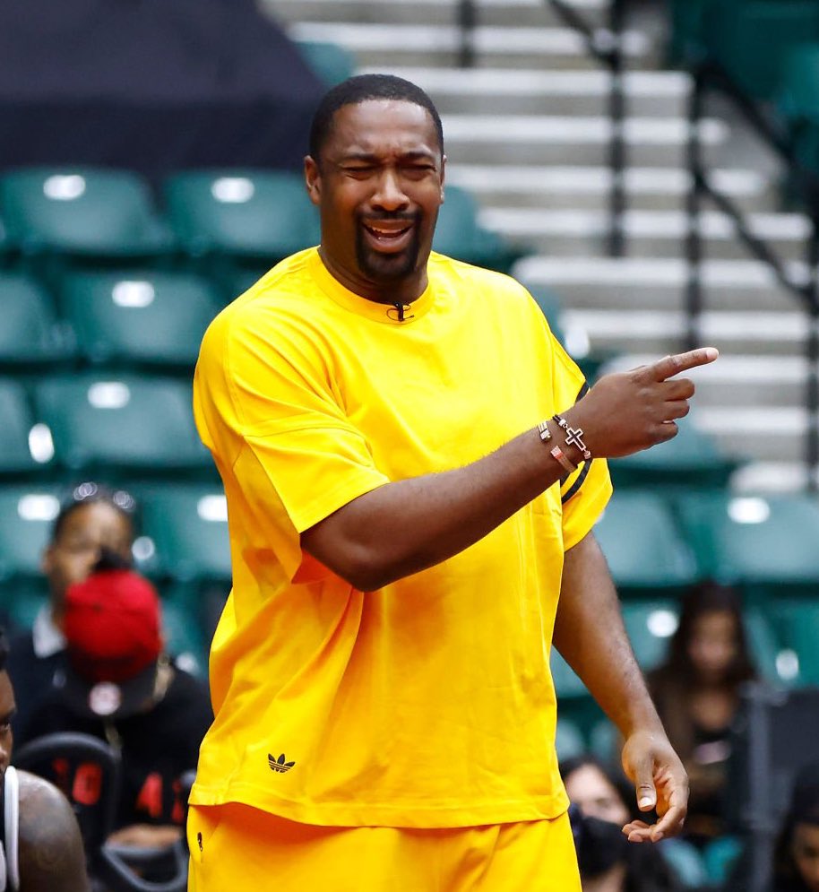 TheDunkCentral's tweet photo. Gilbert Arenas calls out Team USA 

“You see that list [Steve Kerr] got? A sorry-ass group… Some of them probably don’t even start on their team.”

(Via @Eurohoopsnet ) https://t.co/J2b4CY0yZl