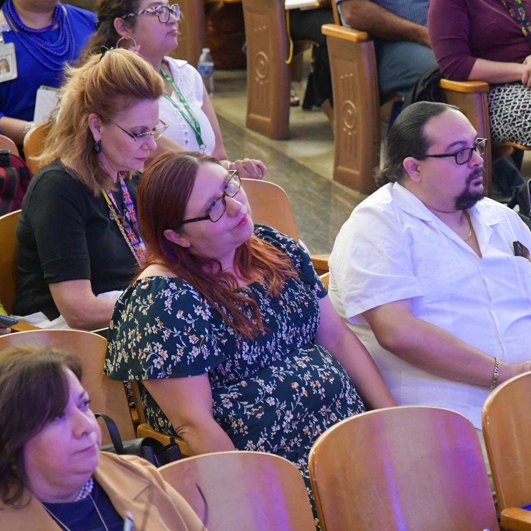 SAISD's tweet photo. This week, campus leaders from across the district came together for the annual Leadership Summit. 

Esta semana, los líderes de las escuelas de todo el distrito se reunieron para la Cumbre de Liderazgo anual. 

#SAISDFamilia #BacktoSchool2023 https://t.co/e7NBZMluyH