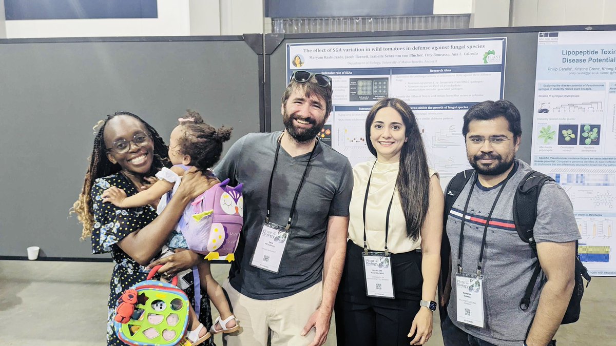 Jade_chill's tweet photo. PhDMomDiaries. Representing UMass Amherst with the youngest Plant Biologist (19 month old🥰) in Savannah, Georgia. Always exciting meeting up and networking with fellow scientists. This year honored to present work under the Education Outreach category #PlantBio2023 https://t.co/jFlYfBmIS7