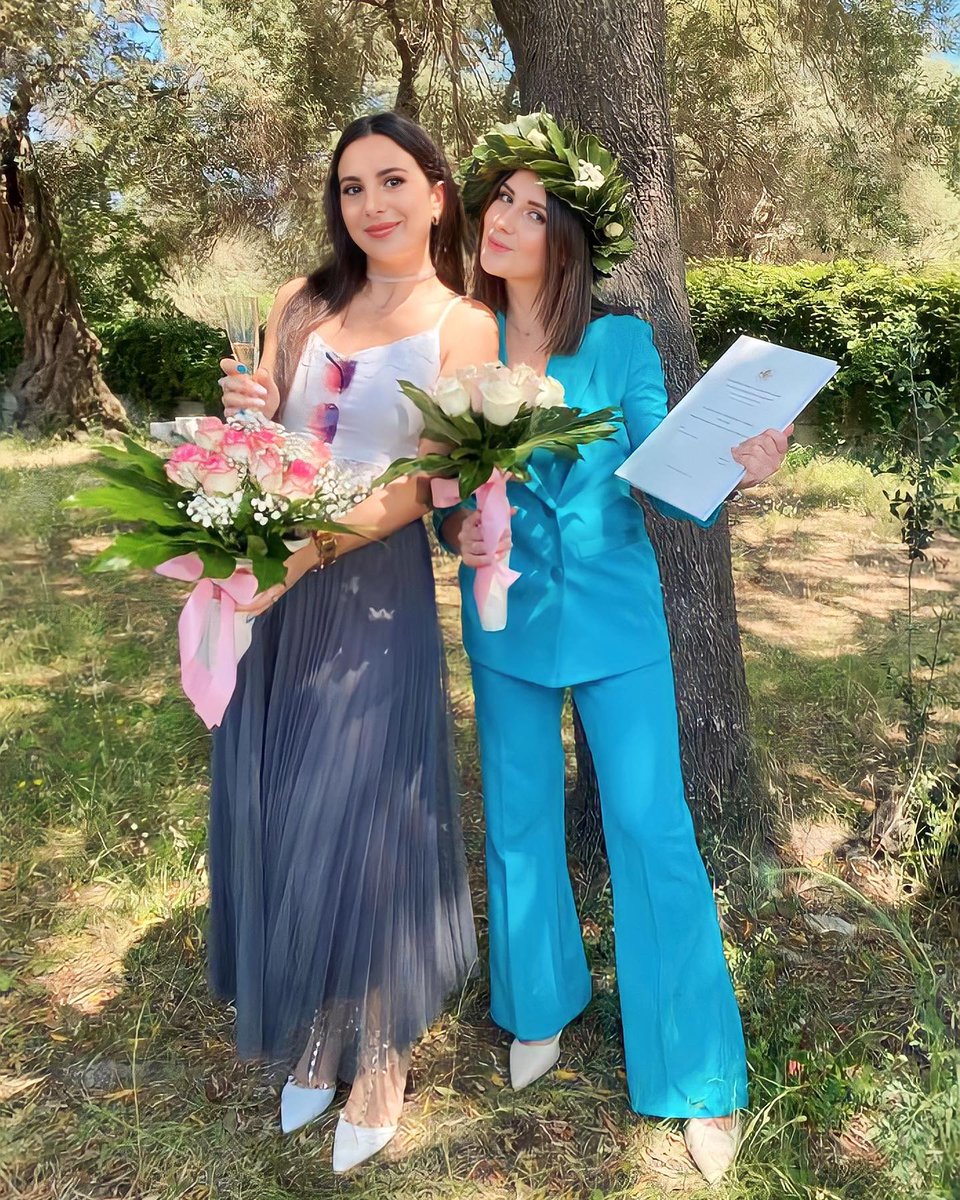 vivian1985vivia's tweet image. I chose a lot of clothes,it rarely went simply,the simplest is the strangest.😁🌹🌹🌹A weekend full of happiness😍
#simplest #weekend