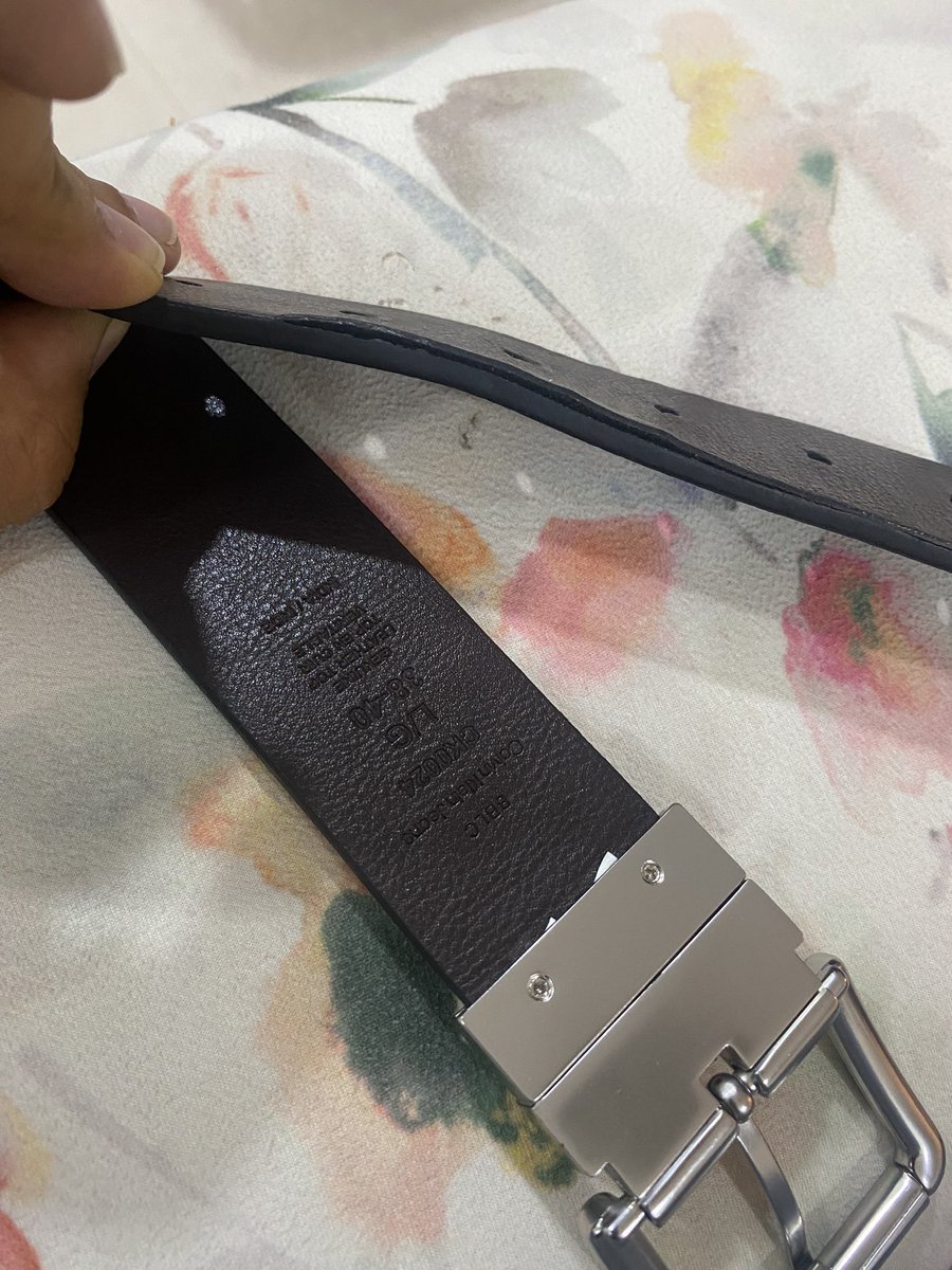 lalit_varshney's tweet photo. @DishPatani Look at the quality of their products.. worst.. @CalvinKlein #CalvinKlein https://t.co/lUtwzu6eoH