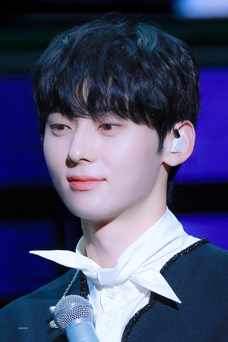 950809Serenity's tweet photo. 230806
잘생긴 얼굴 보고 월요병 극복 🤩 #황민현 https://t.co/swGpYvdrOf