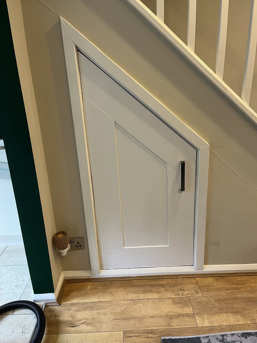 gradeinthetrade's tweet photo. New door made, painted and fitted also new architraves too https://t.co/2Ry6CvULCa