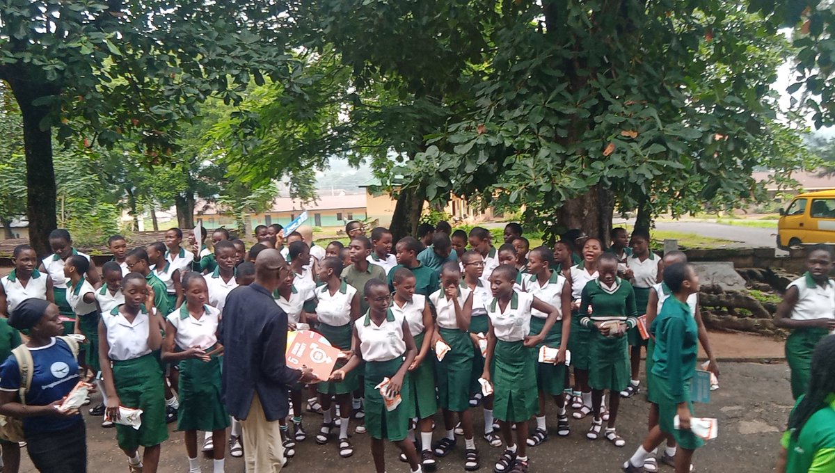 yagivoice's tweet photo. "🌟 Calling all champions of change! 🌟 Help us make a real difference in the lives of girls and women. Join our #SafepadUp project to provide sustainable menstrual hygiene solutions. Together, we can empower and uplift. @Banky W will you stand with us? 💪🌍 #EmpowerHer #Support" https://t.co/NNnABt750G
