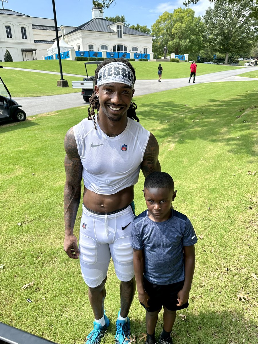 Big_Glant24's tweet photo. Preciate ya @__Alcatraz21  💯 Ace had a good time at @Panthers training camp!
#FIUFootballAlum @FIUFootball https://t.co/Cs4IwGqPKy