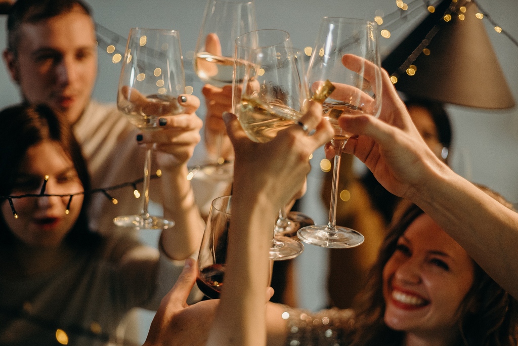 Pop the bubbly! The doors are open! Come on in and start planning your wedding today! We can't wait for you to meet the best wedding pros ready to help you create THE BEST DAY EVER!
🎉😍💐