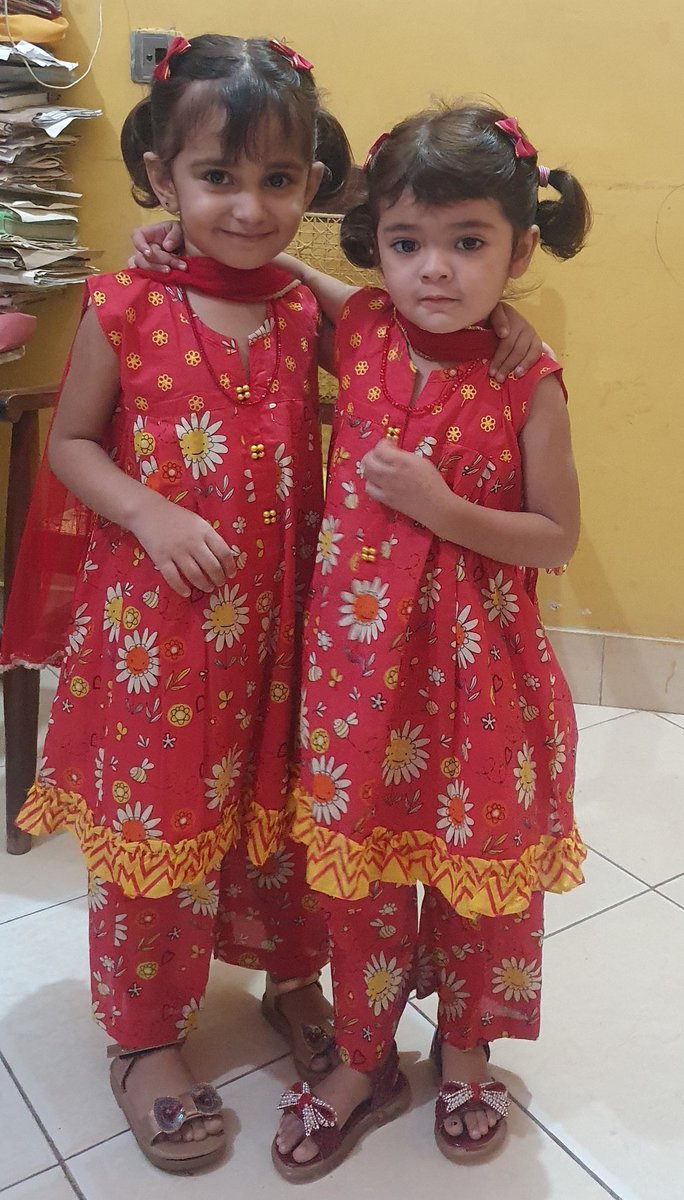 Look into their eyes they are the future of our country and we are fighting for their fundamental rights.
Open your eyes <a href="/BBhuttoZardari/">Bilawal Bhutto Zardari</a>
#GhotkiNeedsUniversity