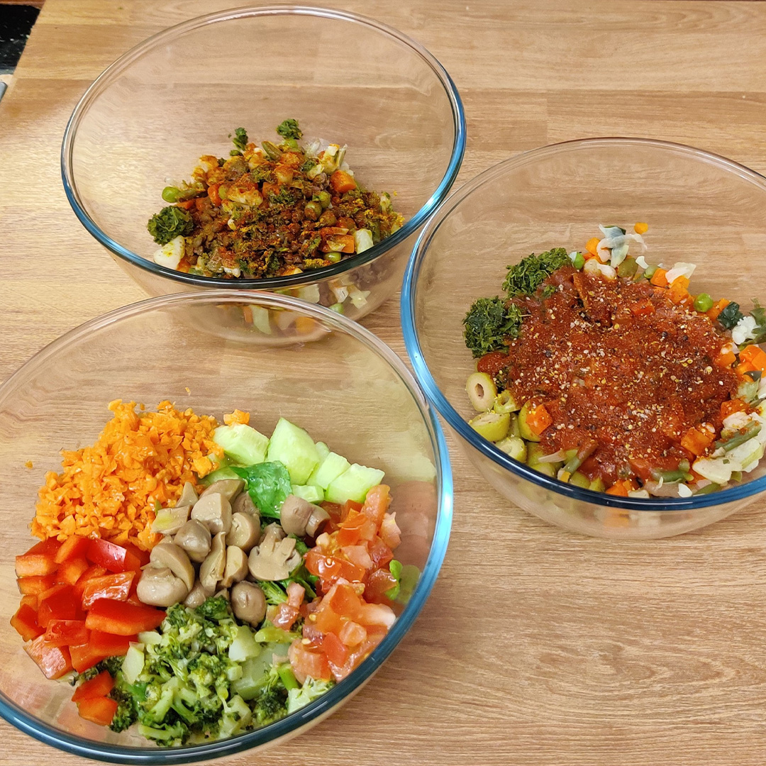 New post is live on The Singularity Group Website: singularitygroup.net/news/tasks-food
In this one we describes food-related practical tasks at our place. 🥗👩‍🍳