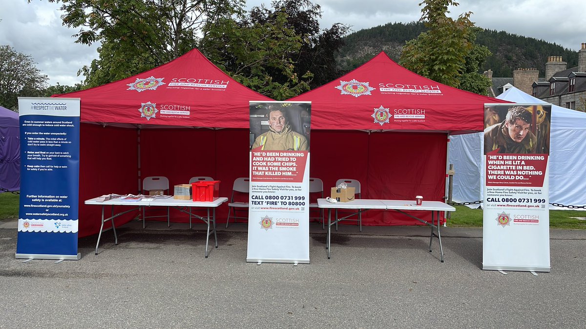 BallaterFire's tweet photo. We had a great day today engaging with members of the Public at  Ballater Victoria Week, Vehicle Parade. Unfortunately we had to cut our visit short again due to “Fire Call” but thankfully we made it back before the end. Heather and Harris again proved popular with all ages. https://t.co/3JENTWPP6i