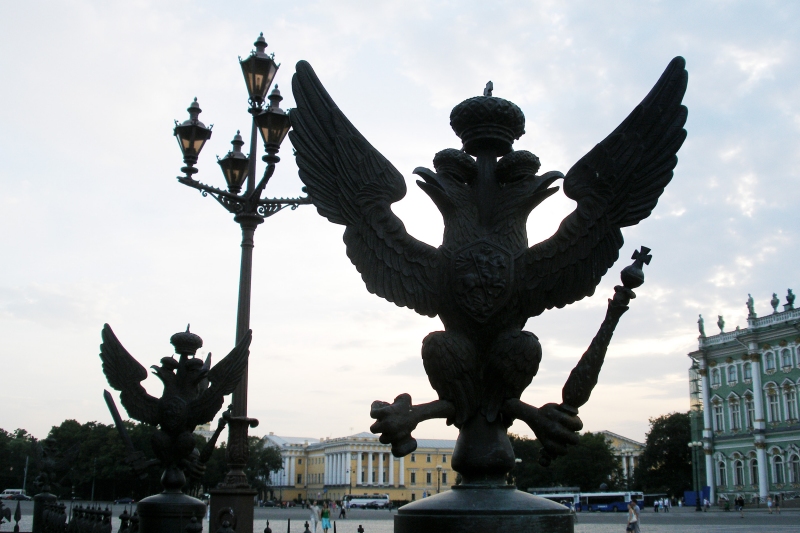 In this thread, I'm speaking to all the people in the west who support Russia. Yes, to you.

I'm going to show you in this thread EXACTLY what you support.
(Thread 1/7)

You have many reasons for supporting russia - all the reasons russia has given you. I'm not going to answer