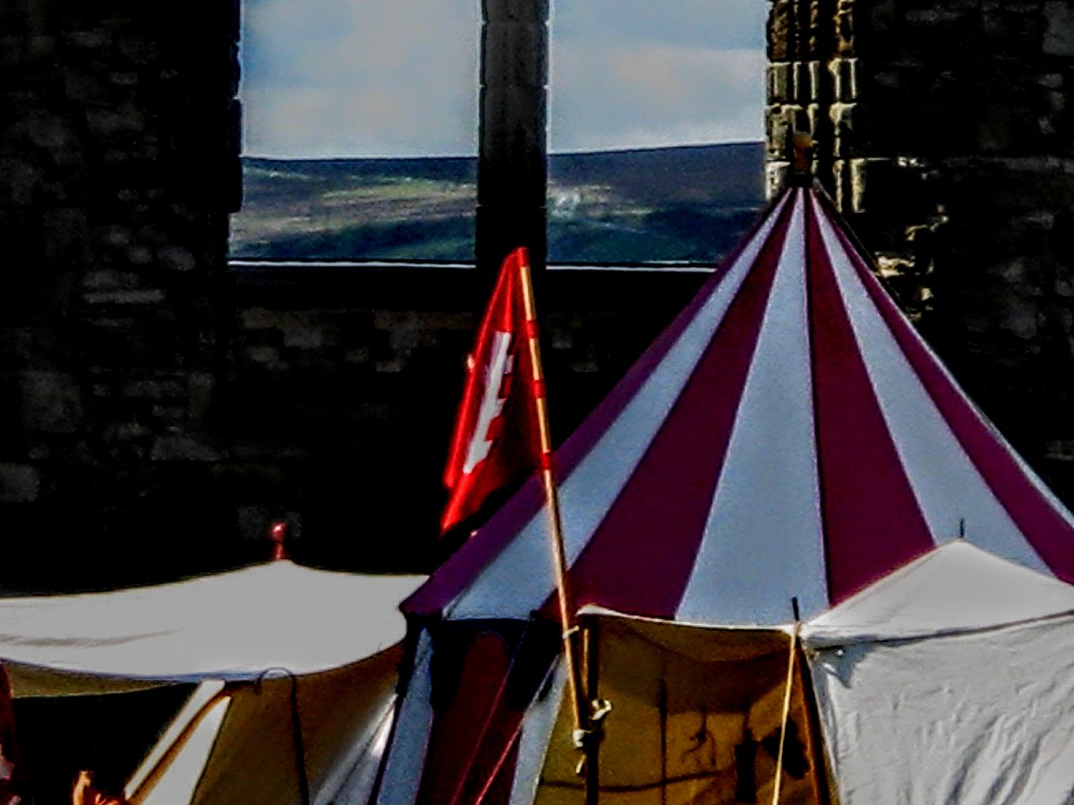 SMHarrisonWrit1's tweet photo. @HistWriters @emswifthook @SalinaBBaker @NicolaCornick @Feud_writer @LynnBry29527024 @WriterChurchill 👑🌹⚔️ EXCERPT SUNDAY - FOR KING AND COUNTRY ⚔️🌹👑
From the #workinprogress Arriving at the Earl of Warwick's camp is not necessarily a good thing for Sir John 'Jack' de Laverton: 
https://t.co/3v60kqDdHg…
https://t.co/im7ajXNxkl 
#excerptsunday #sundayreads #HistoricalFiction https://t.co/01UnFfXt9X
