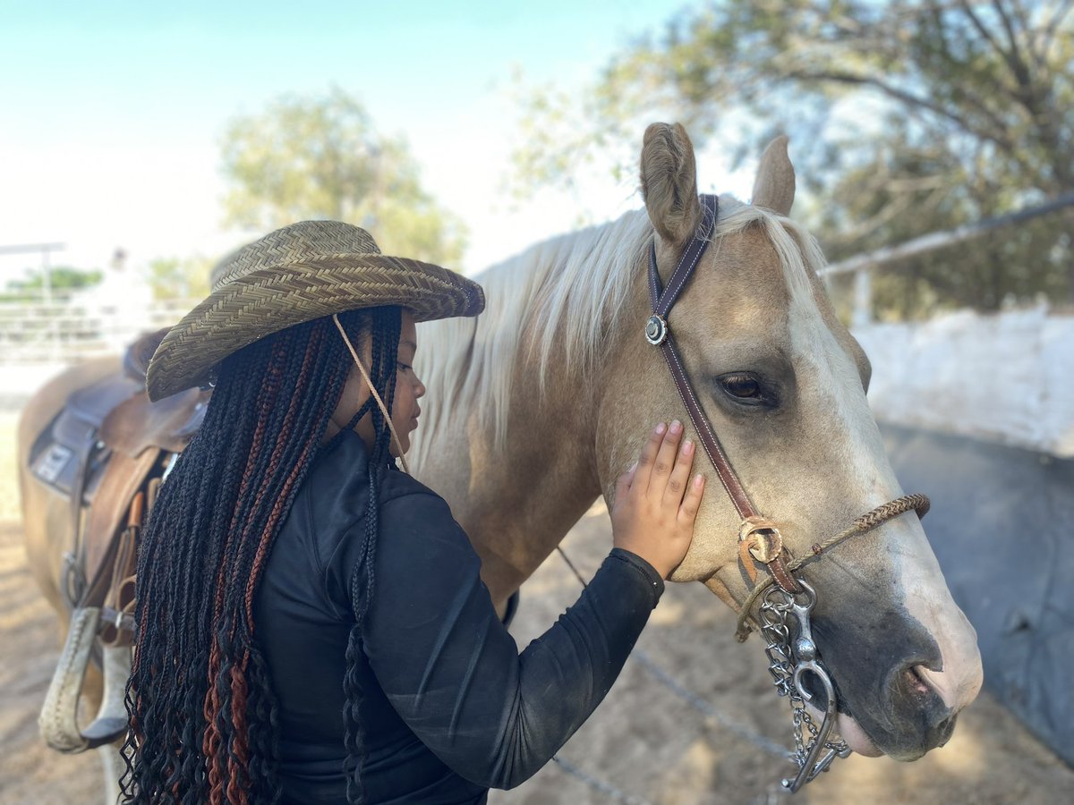MsTerrazas_J's tweet photo. Some one is in love! There was always a missing piece… my Jada is a cowgirl at heart! Any High schools in El Paso offer a program for our future vets? 🤔 #teamsisd #clintISD https://t.co/mrQDaC6prq