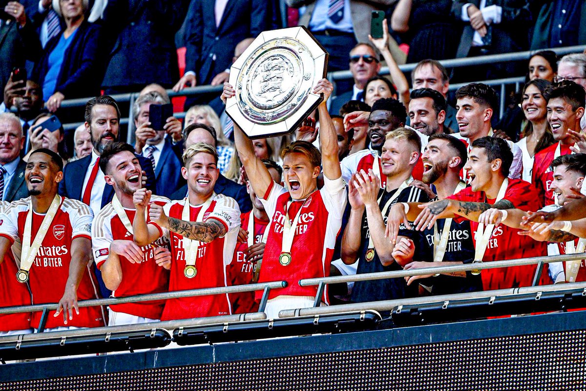 now_arsenaI's tweet photo. Arsenal have won the FA Community Shield for the 17th time after beating Manchester City at Wembley.

GET IN. BRING ON THE SEASON. https://t.co/NVN1DRRLnH