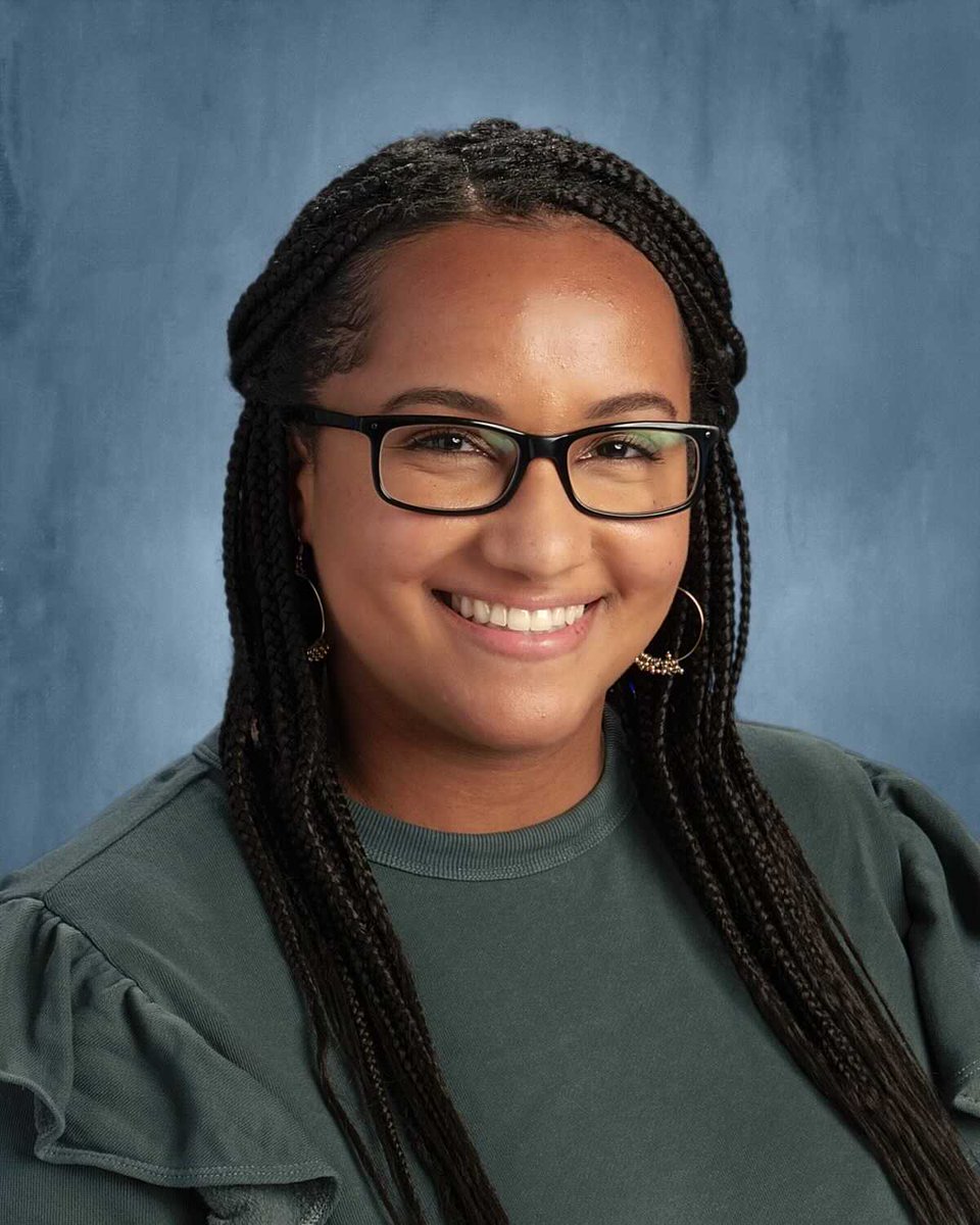 RockledgePWCS's tweet image. Families, join us in WELCOMING Ms. Camille Deal as the next Assistant Principal at Rockledge ES. She brings a variety of leadership and instructional experiences to our community.  We are excited to have her join our Nest. ⁦@PWCSNews⁩ ⁦@nikkikahara⁩ 💚💛