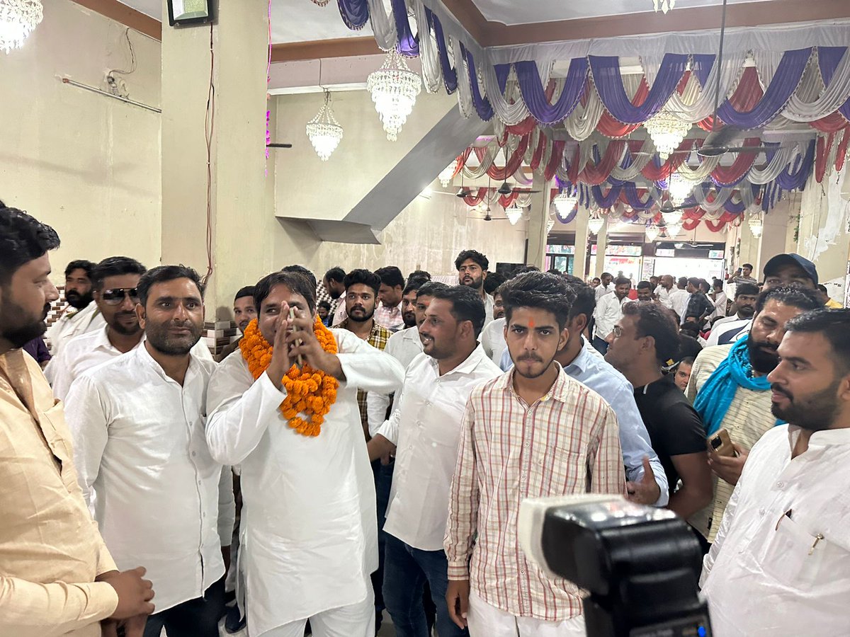 मुजफ्फरनगर के सभी भाइयों का दिल की गहराइयों से आभार साधुवाद ऐतिहासिक स्वागत के लिए समाज  के  स्वाभिमान की लड़ाई जारी रहेगी