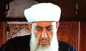 Koç Holding, 61 fabrikası, 96 bin çalışanı var. 100 yıldır faaliyette. 8 milyar Dolar serveti var.

Menzil Şeyhi öldü 55 milyar Dolar serveti çıktı. Ne üreterek bu servete sahip oldu..!?