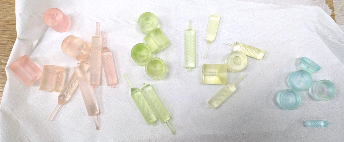 thomkress's tweet photo. My first attempt to dye ssNMR packing tools after curing looks great, but the colours wash off with ethanol...  I'll wash, dye and cure next time, as Formlabs recommend. #NMRchat https://t.co/OsSkrs6CLb https://t.co/Ok0JVa6wiA