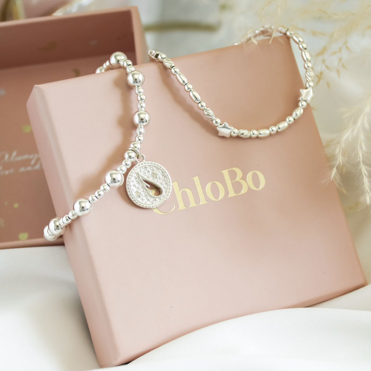 MococoJewellery's tweet photo. 🩷 𝙲𝚑𝚕𝚘𝚋𝚘 𝐆 𝐈 𝐕 𝐄 𝐀 𝐖 𝐀 𝐘 🩷

For your chance to WIN this Freedom Set of 2 Worth £159

👆🏽 Follow Our Page
💗 Like &amp; Re-Tweet This Post
🏷️ Tag a Friend (Or Friends) in the comments 
[1 Comment = 1 Entry]

📣 Giveaway Ends 20/08/2023
UK Entries Only https://t.co/UZNdSMseg3