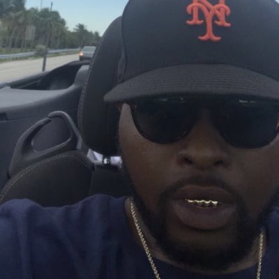 #NewProfilePic https://t.co/n5lP82d5OV<a href="/tag/newprofilepic"class="tags">#NewProfilePic</a>