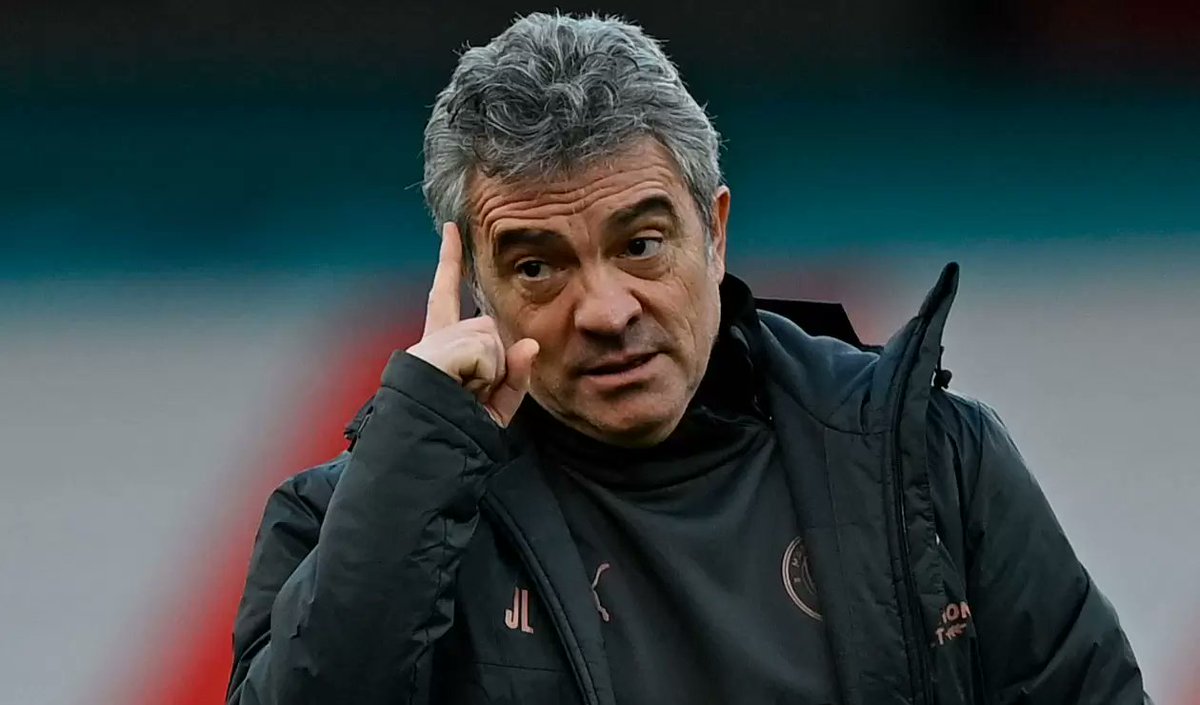La táctica es la razón por la que hacemos las cosas y la técnica es el medio de ejecución.

 Juanma Lillo

⚽️🔝