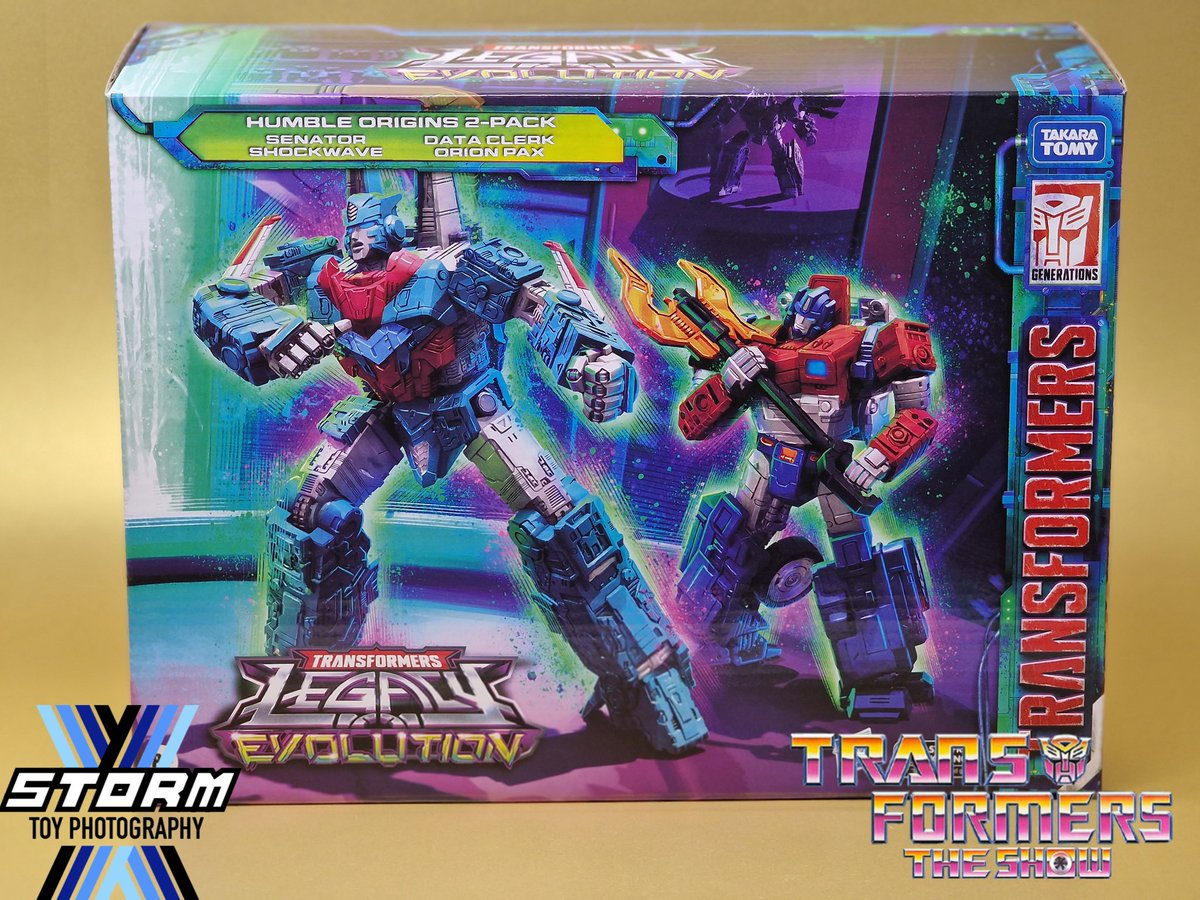 Competition for those attending #TFNation2023 on Saturday 12 Aug. Please leave a comment, like, retweet &amp; subscribe. Winner will be chosen at random &amp; will need to collect at 4.10pm at the Hilton.
#Transformers Legacy Humble Origins 2-Pack Senator Shockwave &amp; Data Clerk Orion Pax