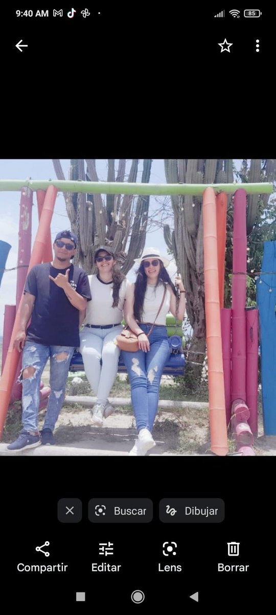 Molano03's tweet photo. Si hubiera sabido que ese paseo era el último juntos, jamás me hubiera ido 😭😭 https://t.co/MHg6R0iW5r