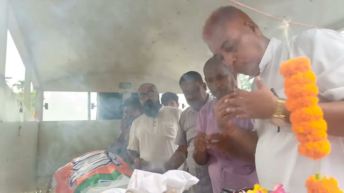 mriganka_dr's tweet photo. #unbearable is a lesser word for the #unnatural death of our #boothpresident #presidentcooperative #activeworker @kardarpabarman dada whose body was found today after 3 days.. #justicepending .. @himantabiswa @cmpatowary @BJP4Nlb @BJP4India @BJP4Assam https://t.co/Pk97kLEx6N