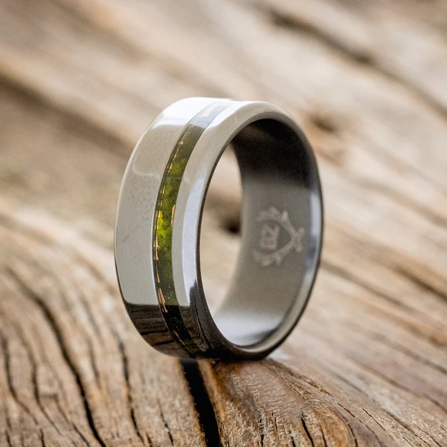 I’m posting this on Twitter because I know my fiancé won’t see it here, but I just ordered him an engagement ring and I’m SO EXCITED ABOUT IT #stagheadesign <a href="/StagHeadDesigns/">Staghead Designs</a>