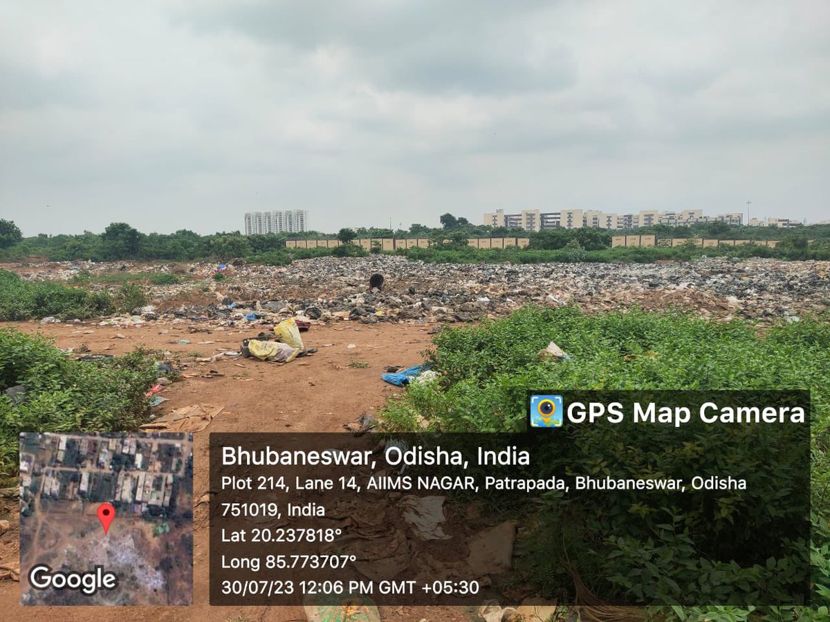 pritammshr's tweet photo. @bmcbbsr @SwachhBharatGov @SwachSurvekshan @HUDDeptOdisha Clean and green. 

Biggest health hazard on the way https://t.co/xDEtTarFje
